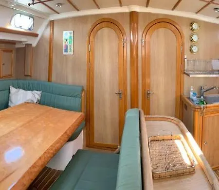 Touranou Sailing Vacation 船上ホテル *